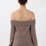 Cashmere Off-the-Shoulder Sweater in Sand