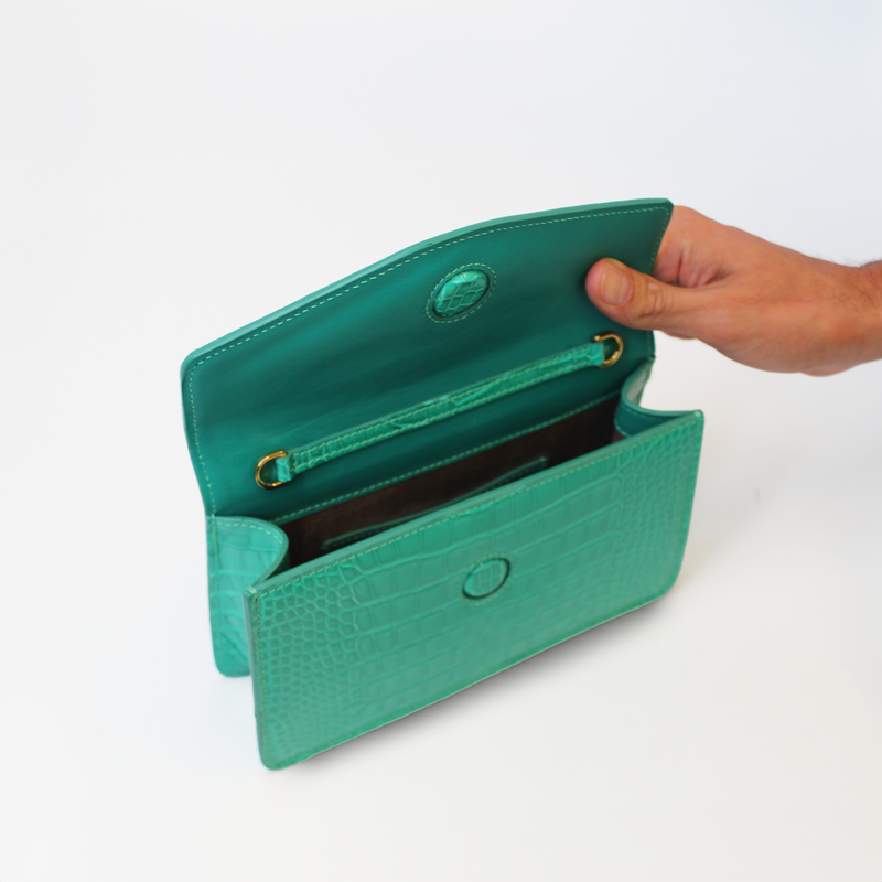 Le Clutch in Glossy Emerald Croc